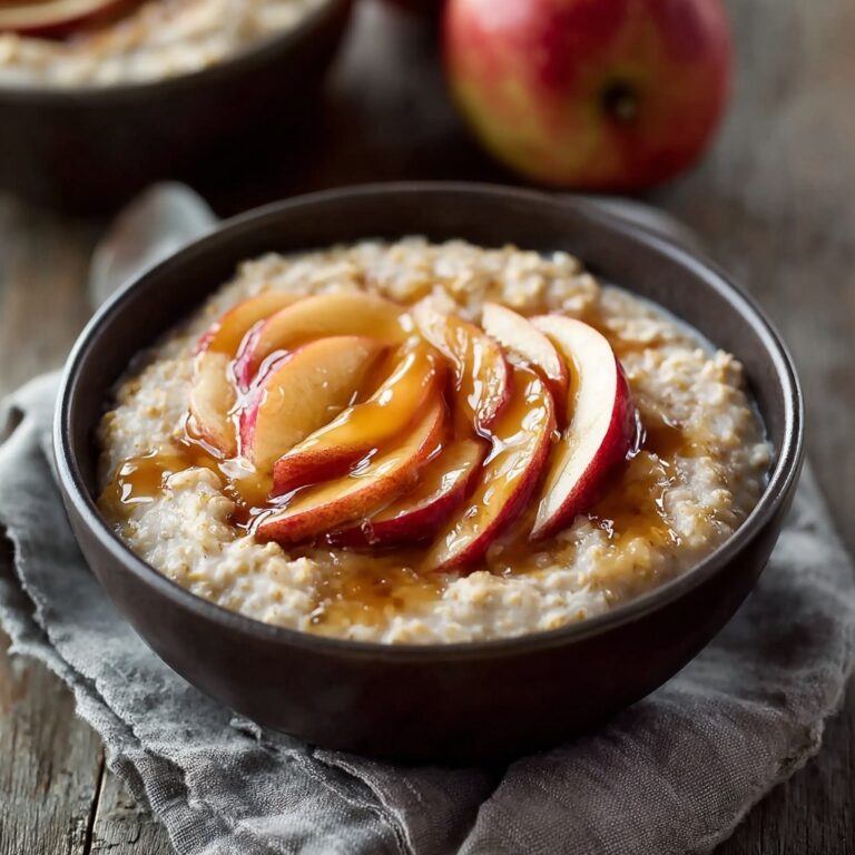 Cozy Caramel Apple Oatmeal for Irresistible Fall Mornings